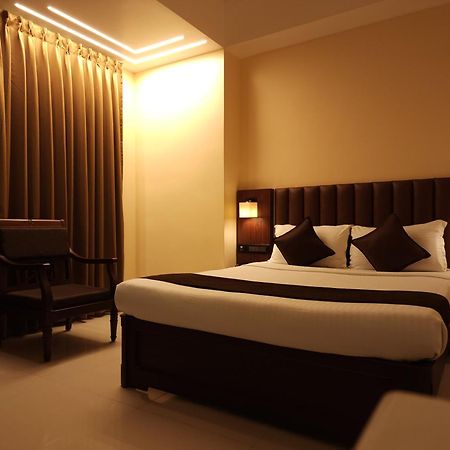 Hotel Arcadia Коттаям Екстер'єр фото