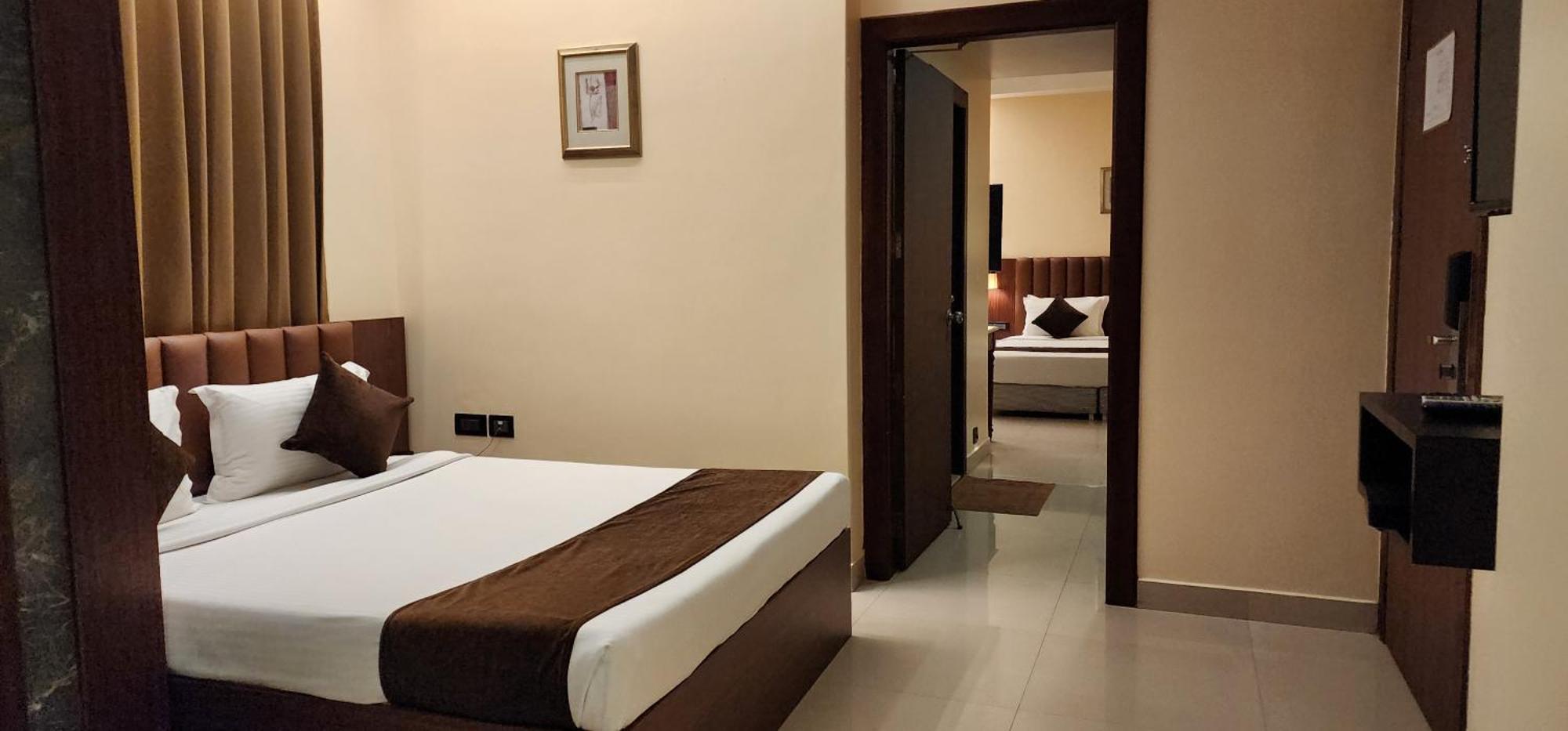 Hotel Arcadia Коттаям Екстер'єр фото